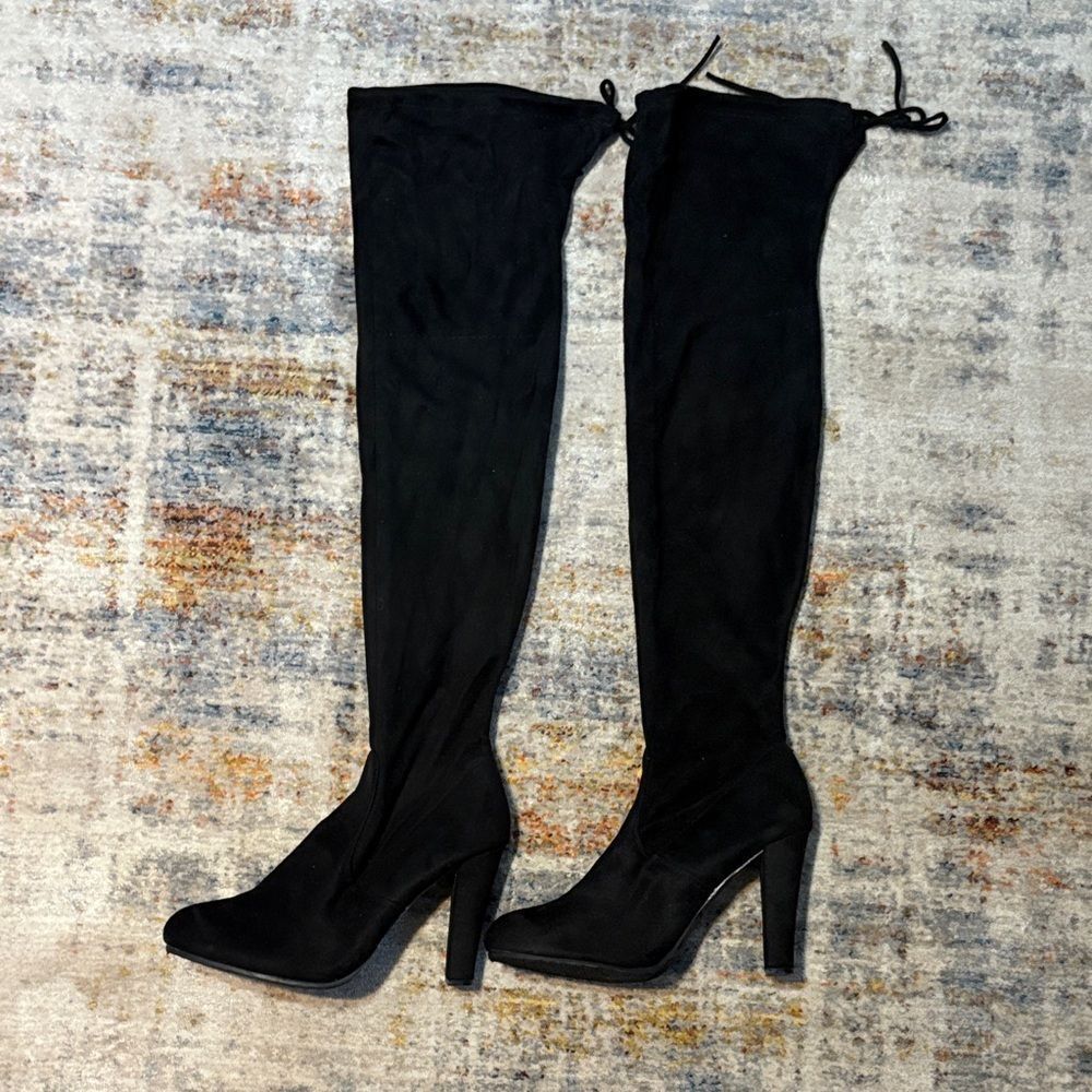 Chic Black Over-the-Knee Boots